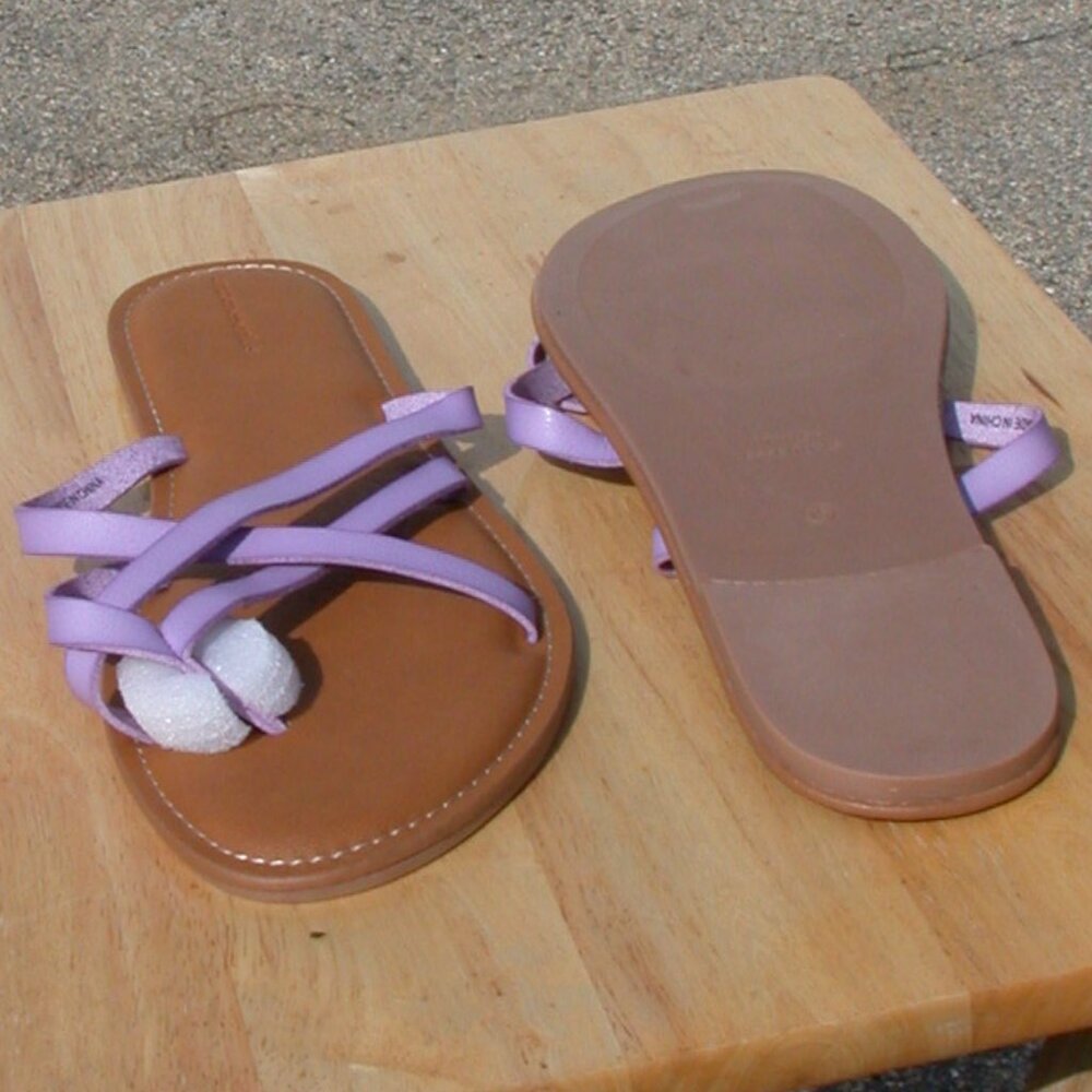 Amazon Lavender Strappy Side Flat Sandal size 15 Women's